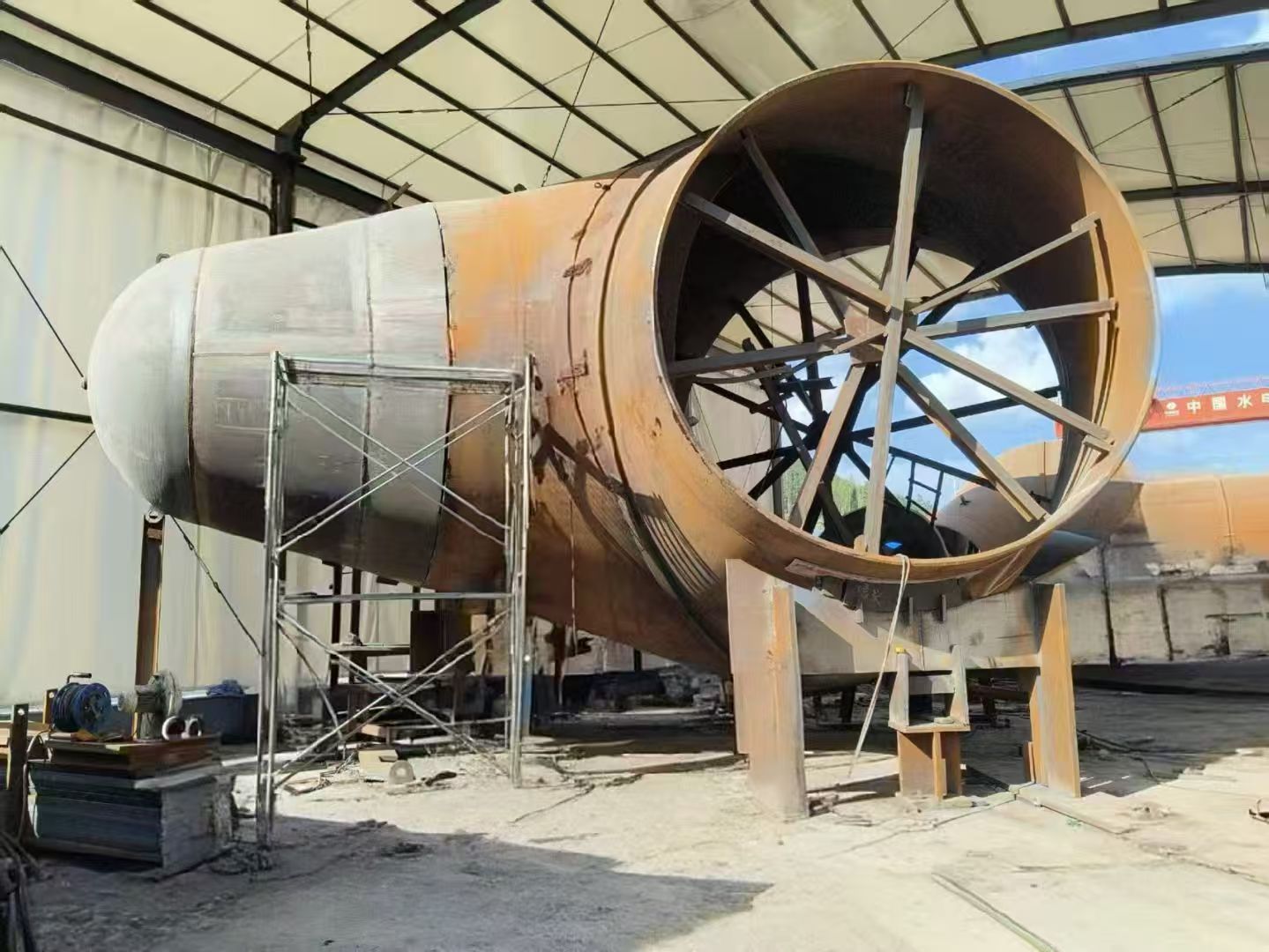 罗田平坦原平坦原岔管及月牙板制作现场图 图3